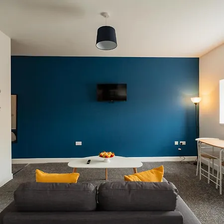 Legion House Two Мидлсбро